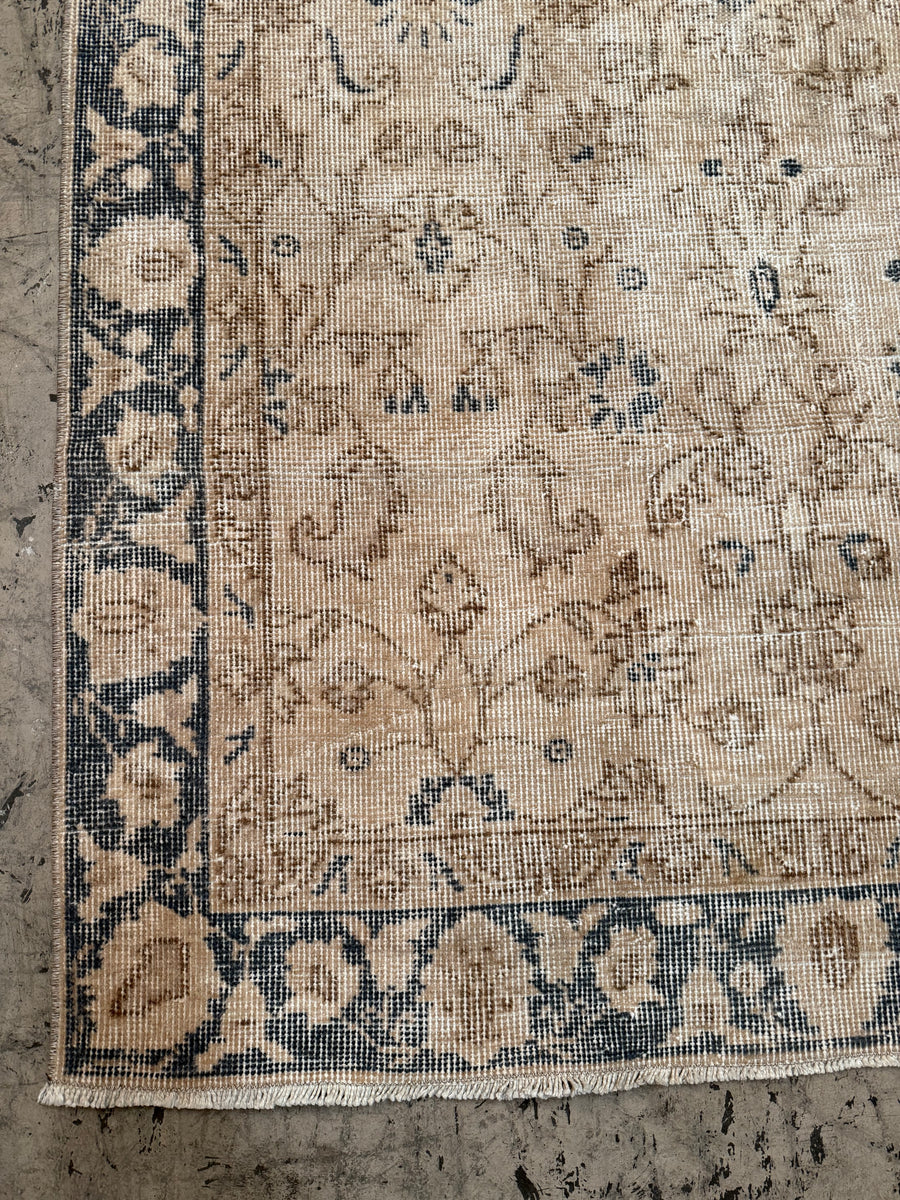 Vintage Turkish Rug - 197cmL x 106cmW