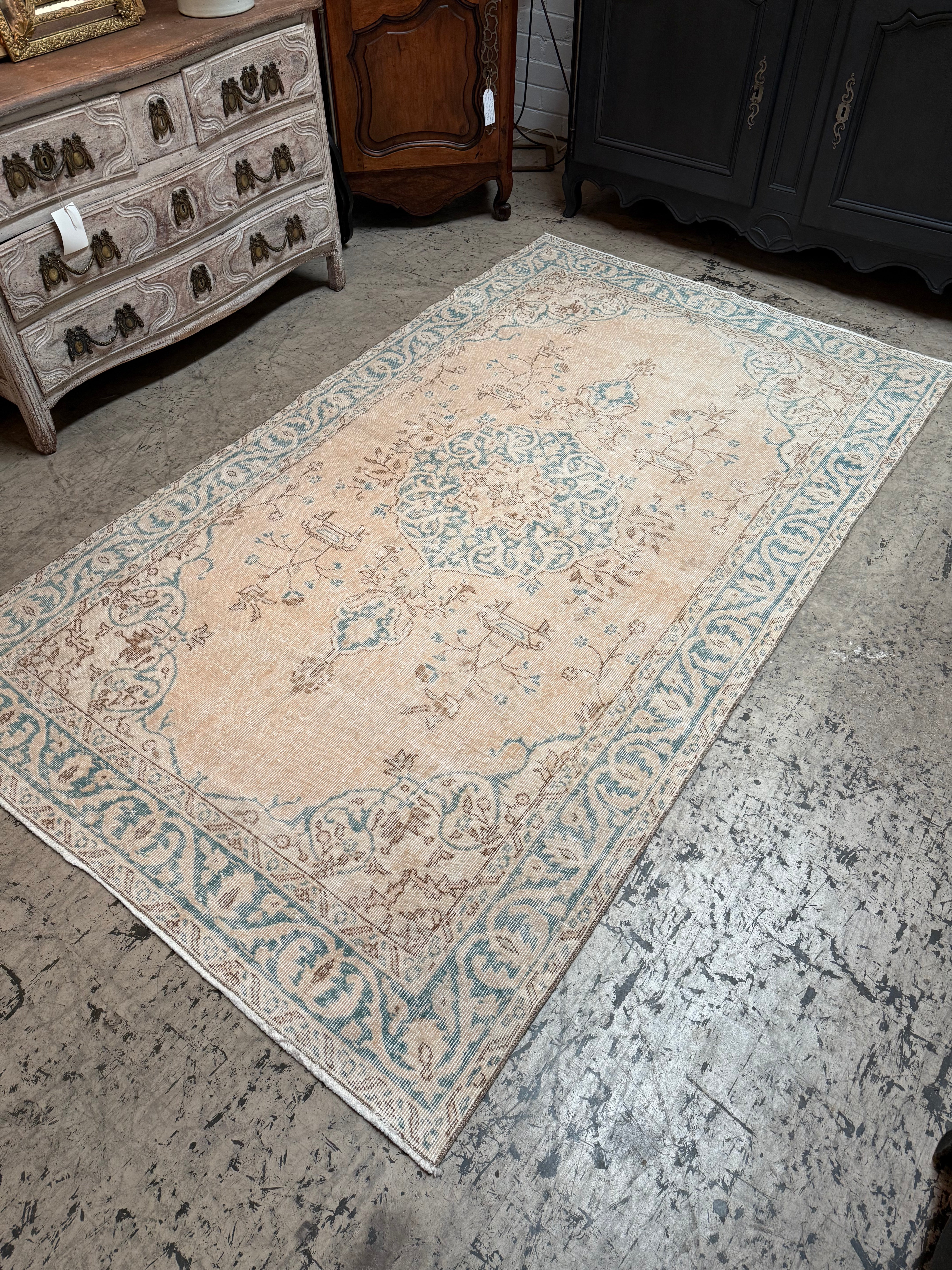 Vintage Turkish Rug - 256cmL x 150cmW