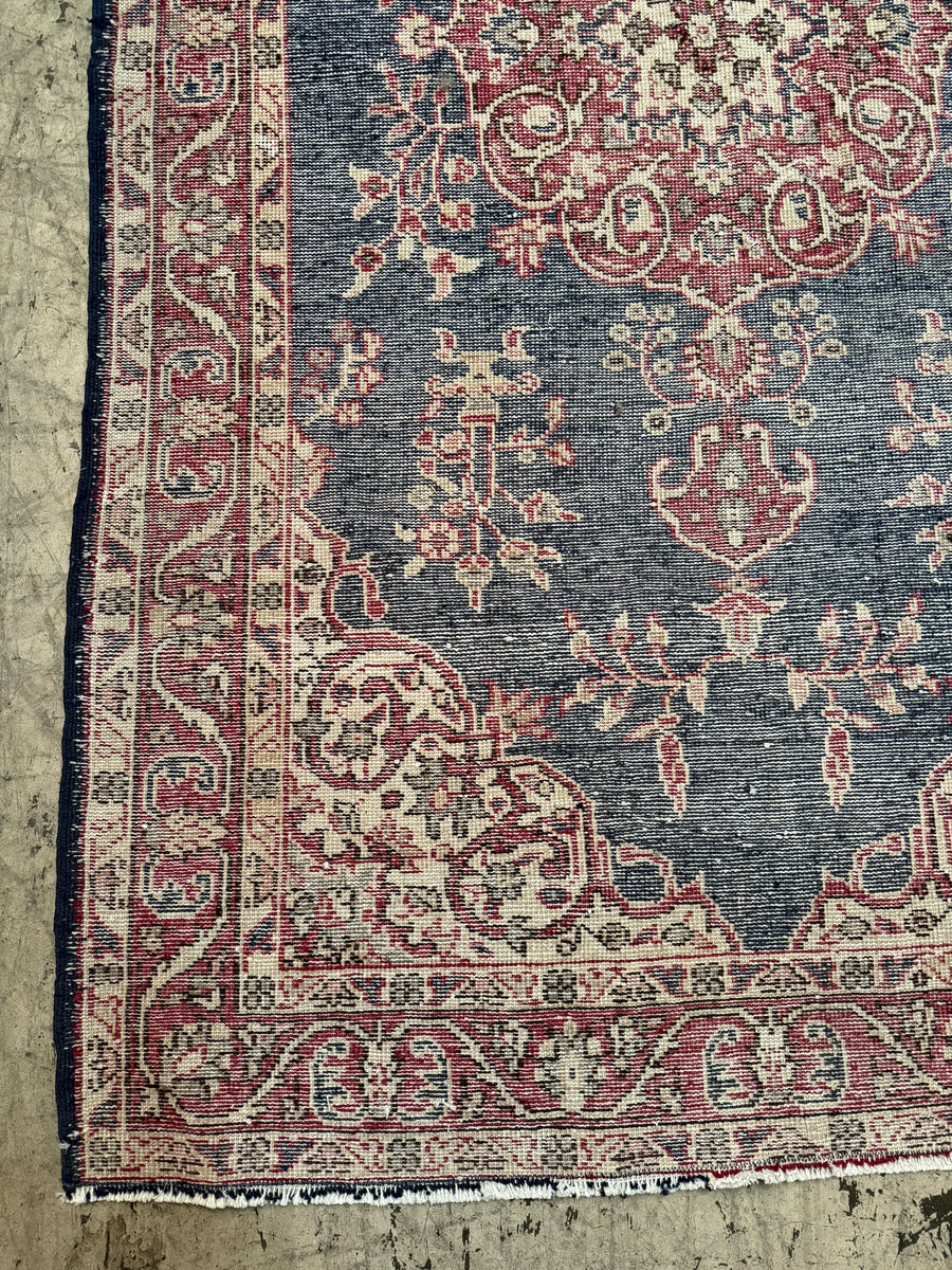 Vintage Turkish Rug - 211cmL x 118cmW