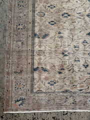 Vintage Turkish Rug - 272cmL x 186cmW