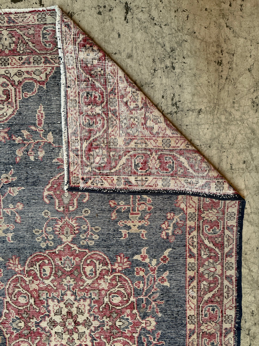 Vintage Turkish Rug - 211cmL x 118cmW