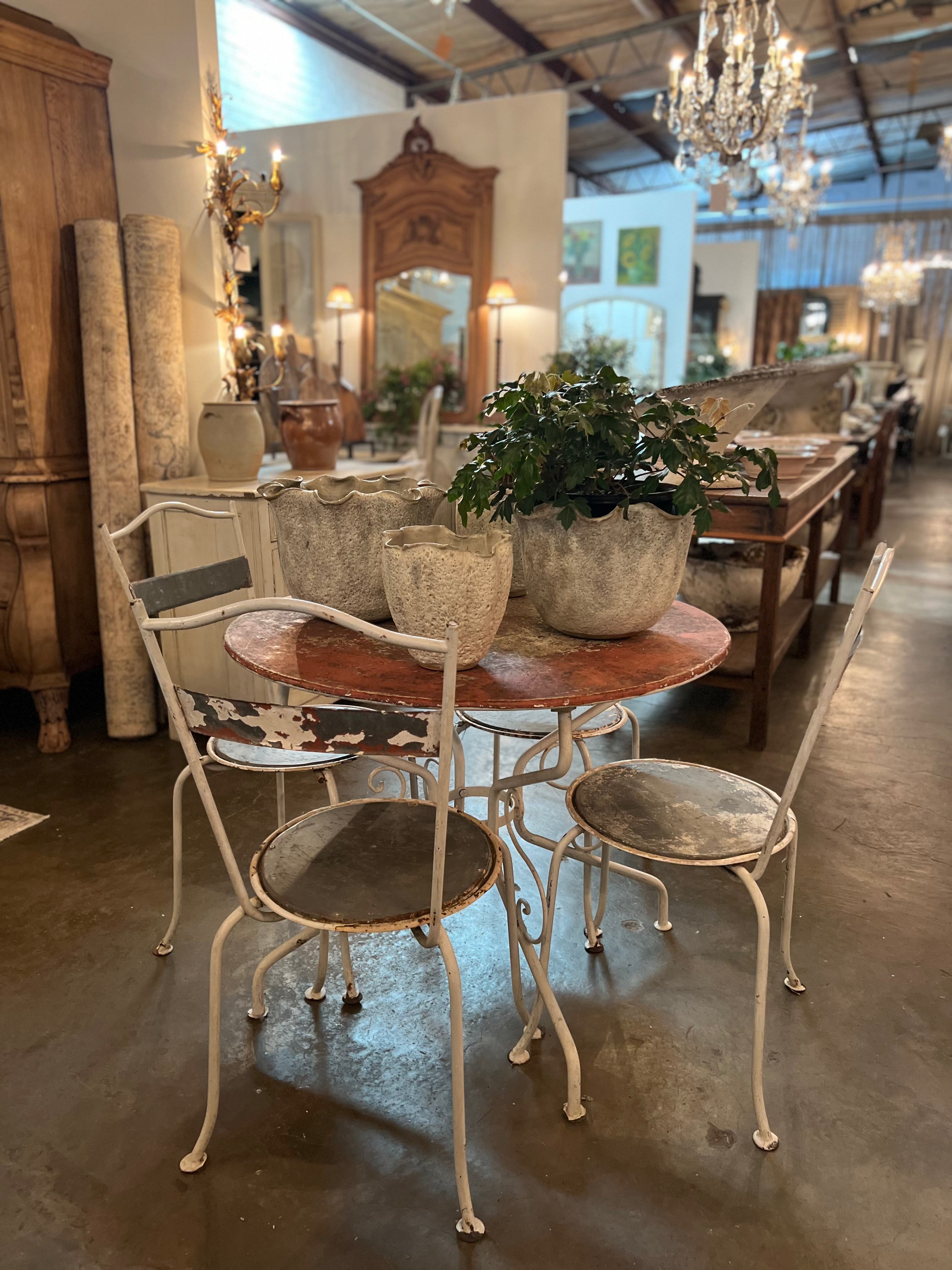 1920's French Garden Setting