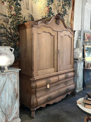 Late 18th Century Dutch Linen Press