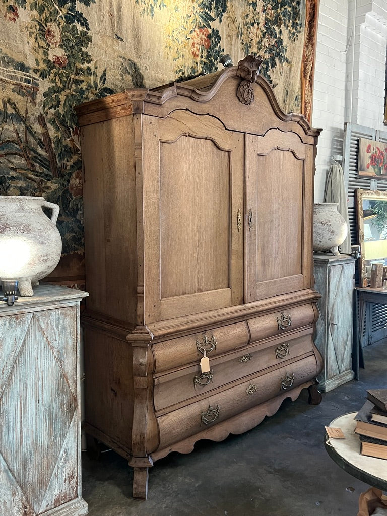 Late 18th Century Dutch Linen Press