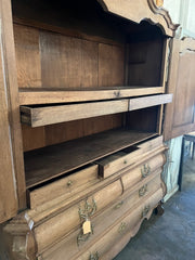 Late 18th Century Dutch Linen Press