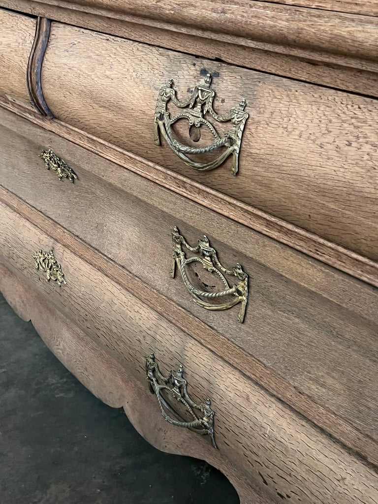 Late 18th Century Dutch Linen Press